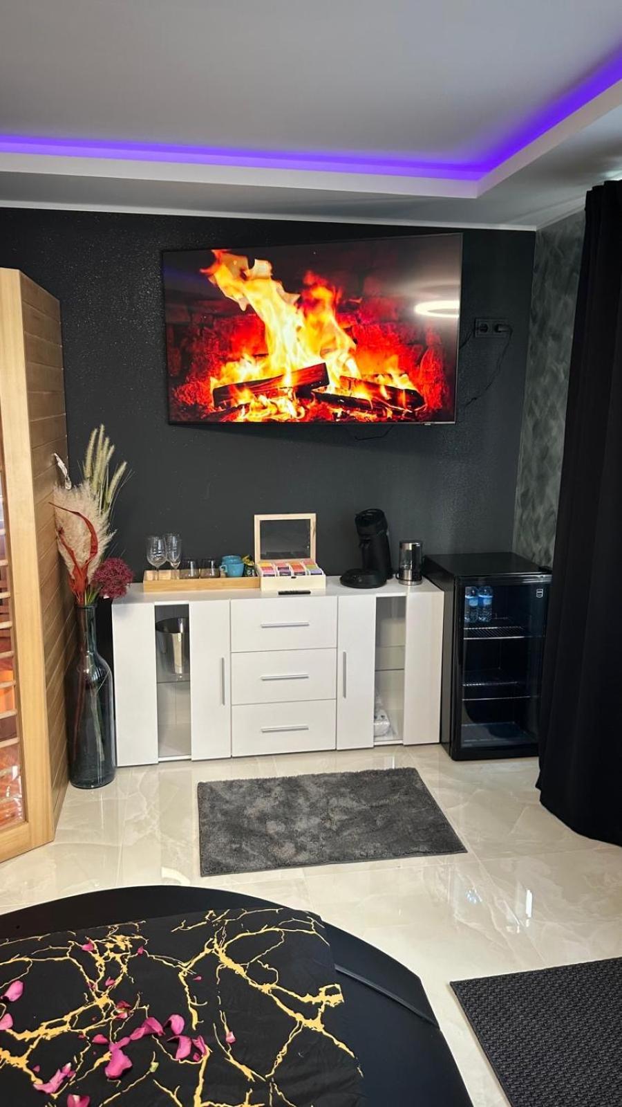 Ferienwohnung Spa Delluxe Essen Esterno foto